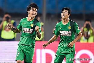 国足26人共8人0出场：3门将+吴少聪、李磊、高天意、徐浩峰、陈蒲